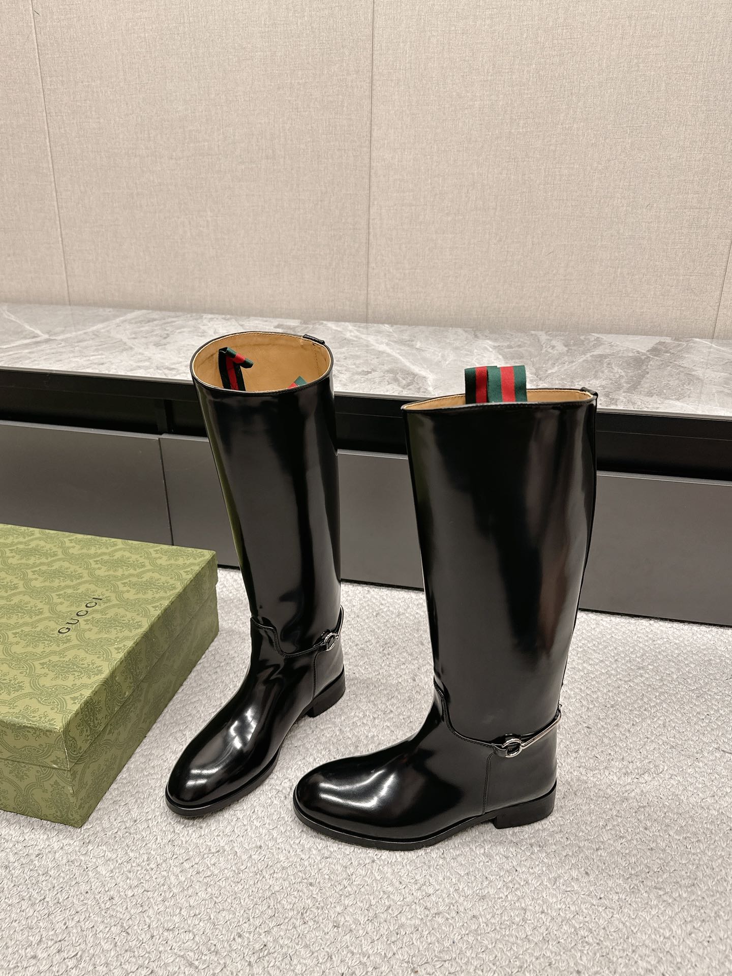 GUCCI Kelly knight boots 001