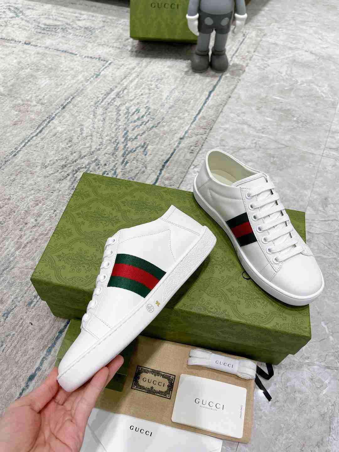 Gucci  Ace sneaker with embroidery 001