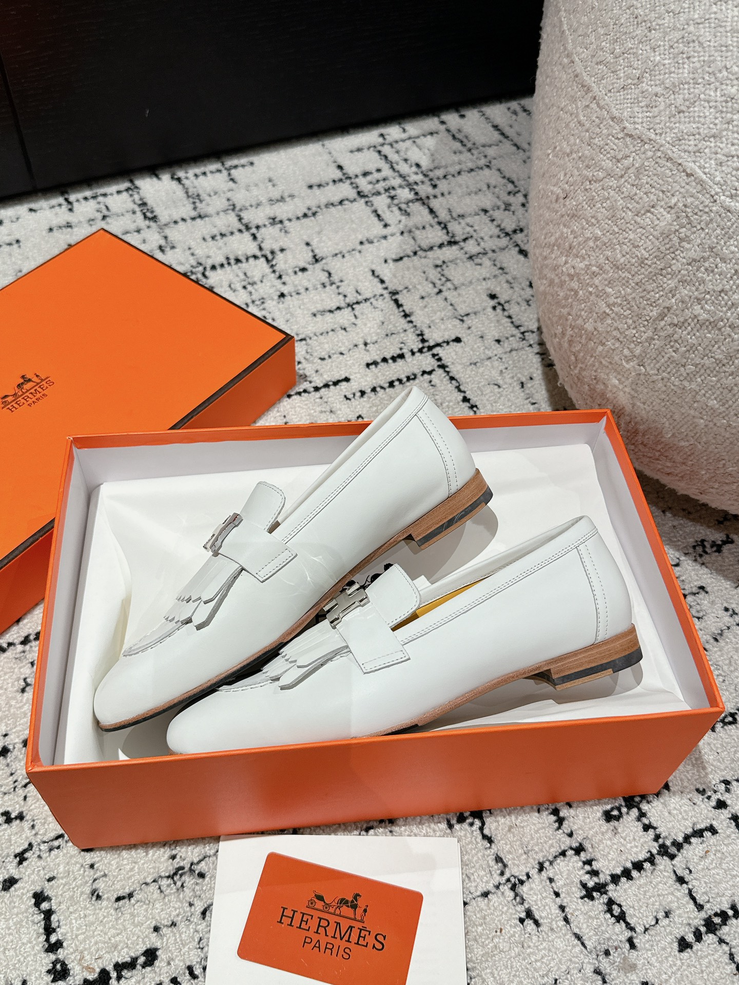 Hermès Causal Loafers Shoes 001