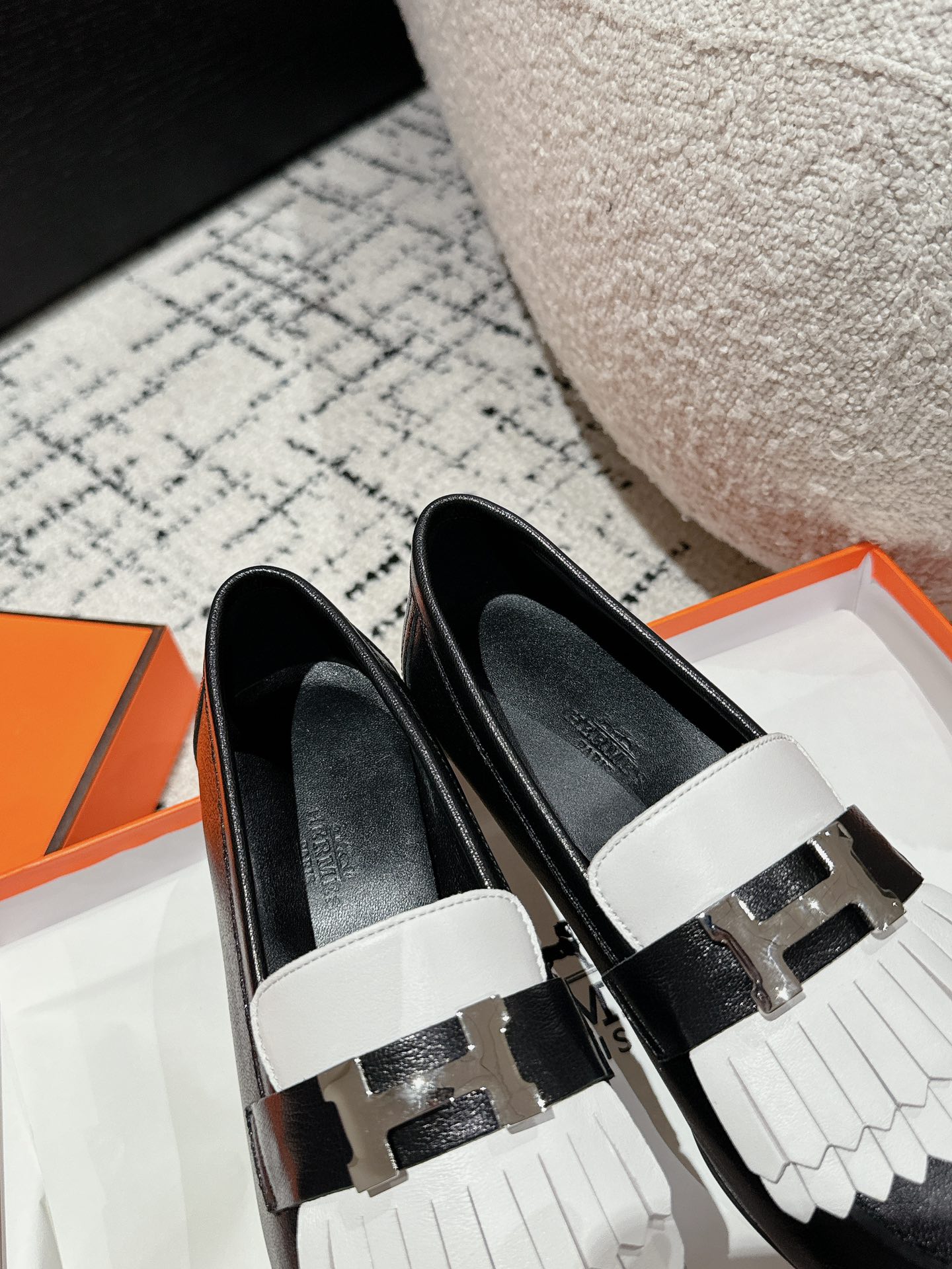 Hermès Causal Loafers Shoes 002