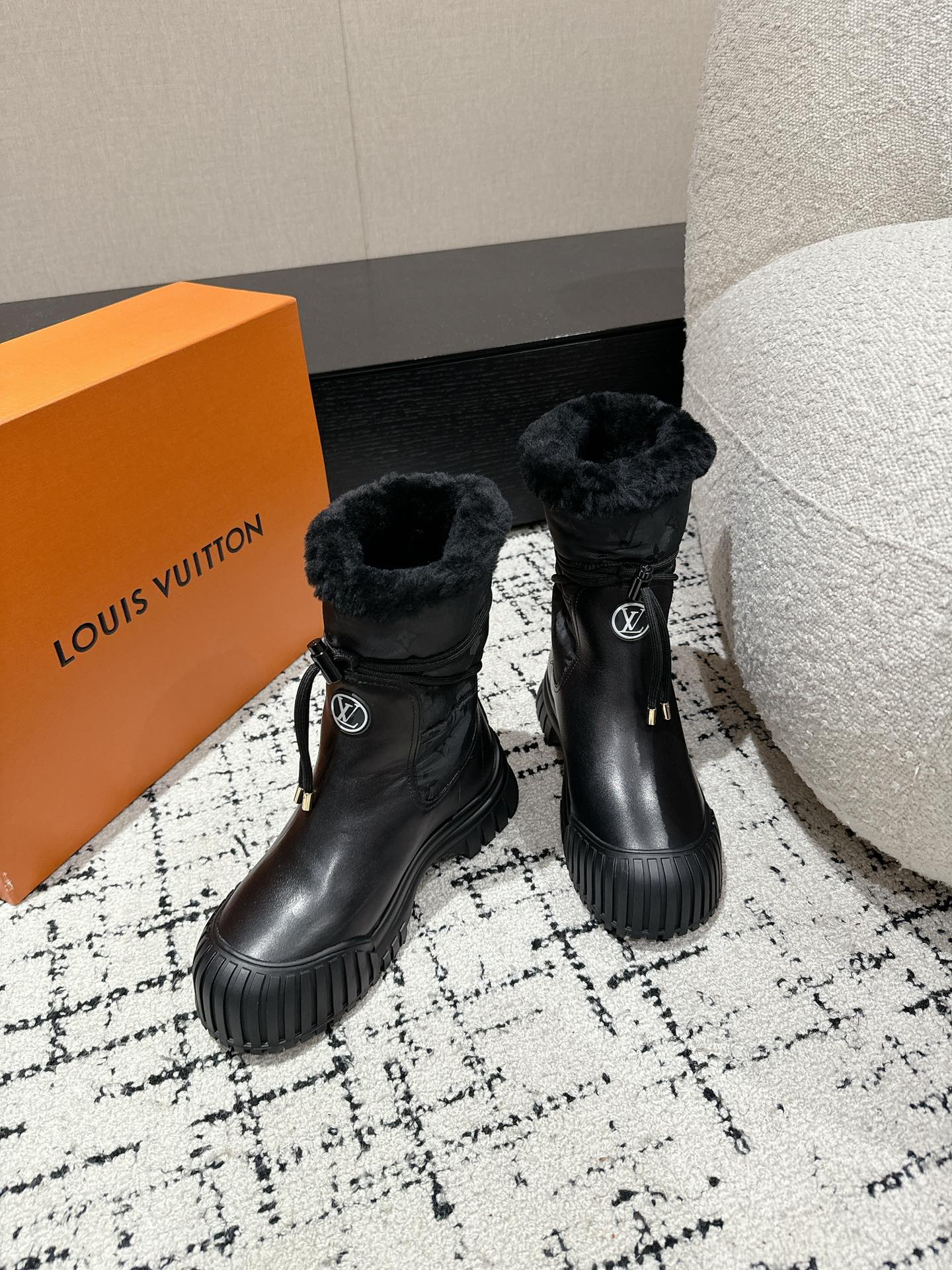 Louis Vuitton 24 Ruby Flat Ankle Boot 003