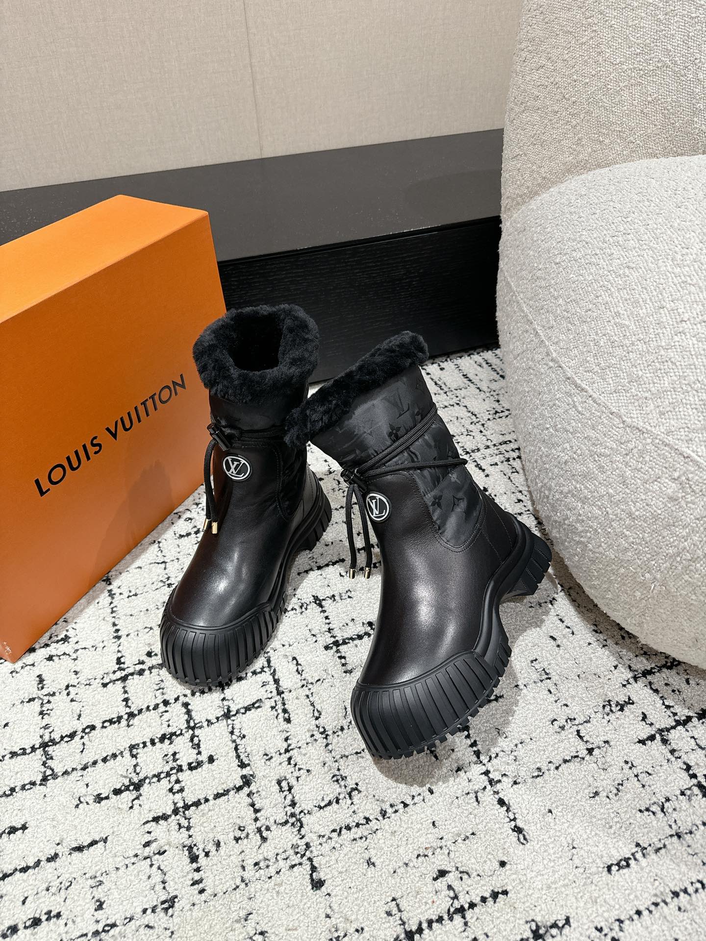 Louis Vuitton 24 Ruby Flat Ankle Boot 003