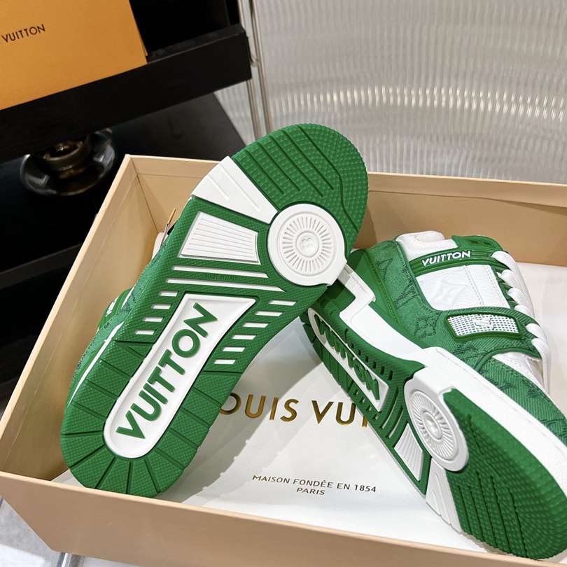 Louis Vuitton Trainer Sneaker 001