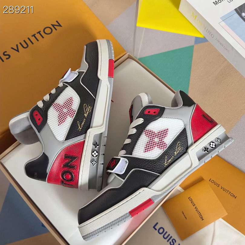 Louis Vuitton Trainer Sneaker 002