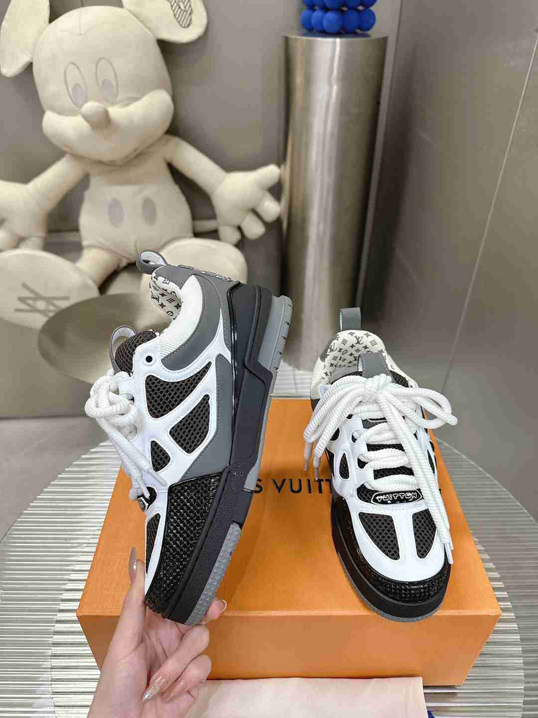 Louis Vuitton Skate Sneaker Low 002