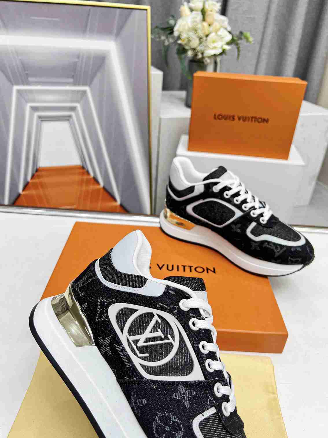 Louis Vuitton Neo Run Away Sneaker 002