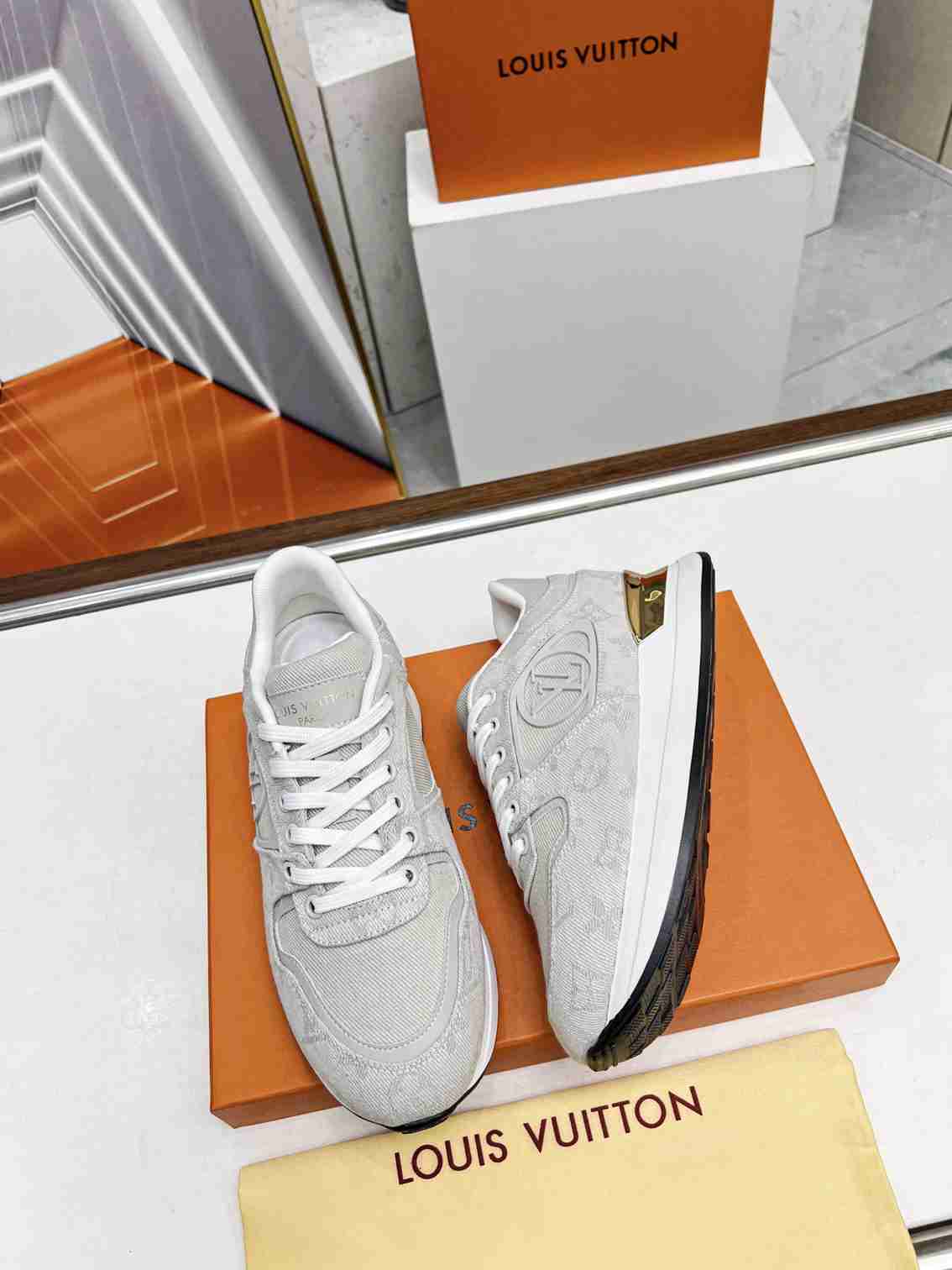 Louis Vuitton Neo Run Away Sneaker 002